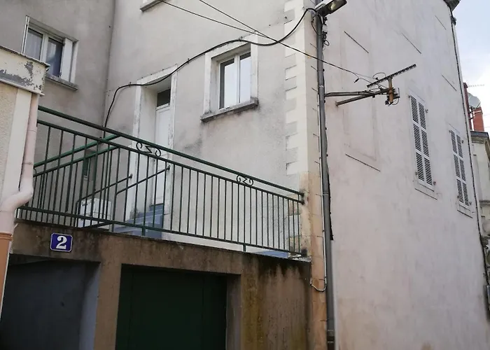 アパート Duplex De Zola Segré